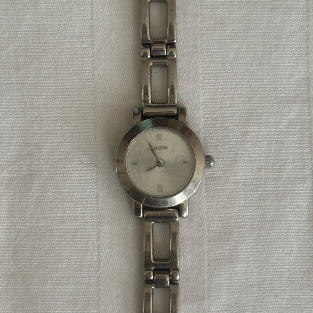 Elegant Silver Guess Clasp Watch